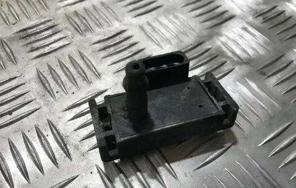 Renault Laguna I Air pressure sensor gm466