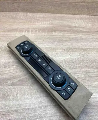 BMW 3 E90 E91 Climate control unit 9117136