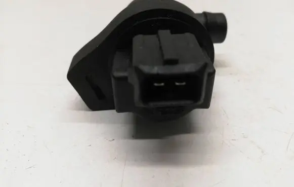 BMW X3 E83 Valve vacuum 6433602