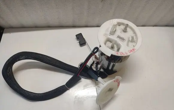 Volvo V70 In-tank fuel pump 31274669