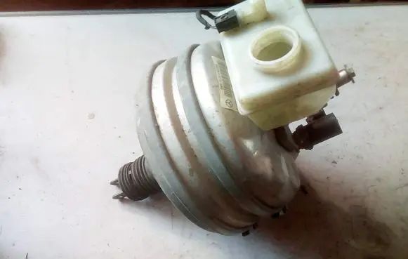 Mercedes-Benz S W220 Brake booster A0054302430