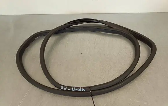 Mercedes-Benz B W246 W242 Front door rubber seal