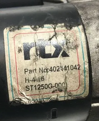 Volkswagen Golf V Starter motor 402441042 ST1250G000