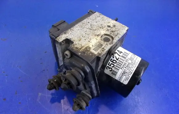 Volkswagen PASSAT B6 ABS Pump 3C0614109