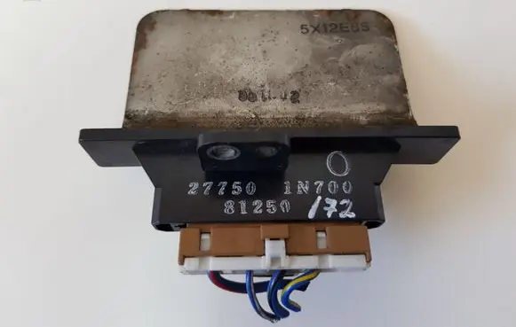 Nissan Almera Heater blower motor/fan resistor 277501N700