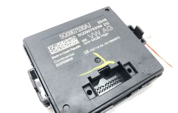 Skoda Superb B8 (3V) Gateway control module 5Q0907530AJ