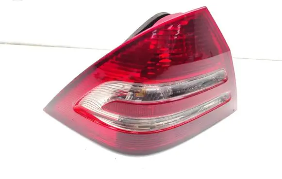 Mercedes-Benz C W203 Rear/tail lights 