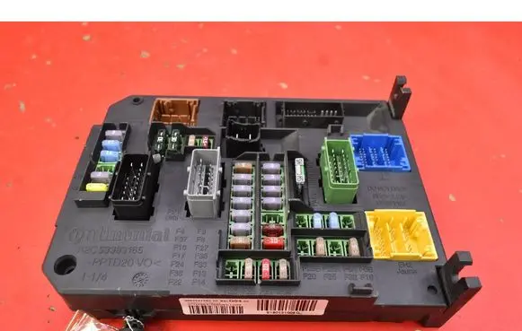 Peugeot 508 RXH Fuse box set 9665547580