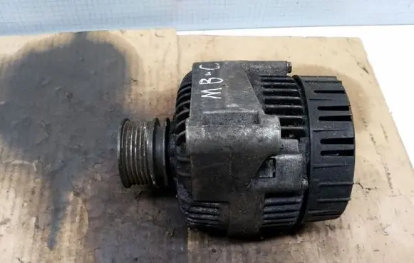 Mercedes-Benz E W210 Generator/alternator A0111540002 2541995B