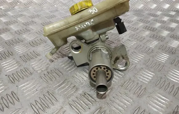 Audi A4 S4 B6 8E 8H Master brake cylinder 8E0611301E 320670094