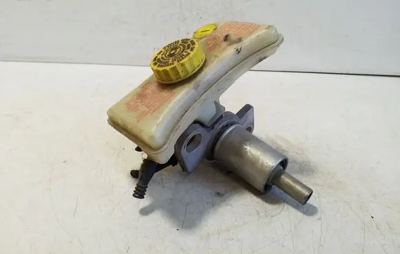 Audi A6 Allroad C6 Master brake cylinder 320670094