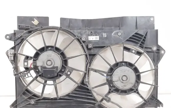 Toyota Avensis T270 Fan set MF4227503773 160400R160 MF222710255