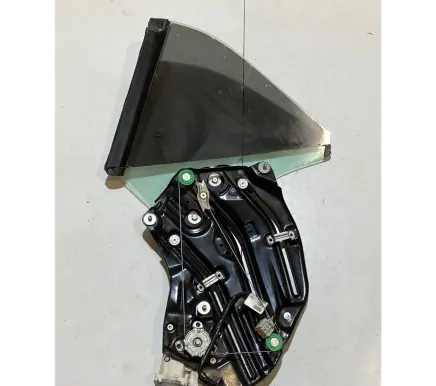 Ford Mustang VI Rear side window FR3B7629864A