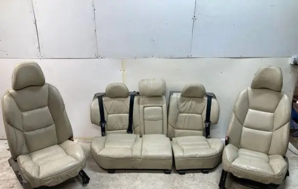 Seat set