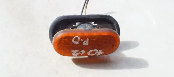 Renault Megane I Front fender indicator light 0142789