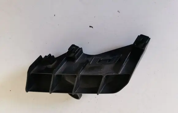 Lexus RC Rear bumper mounting bracket 5256224010