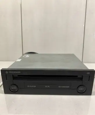 Volkswagen Golf IV CD/DVD changer 6050214
