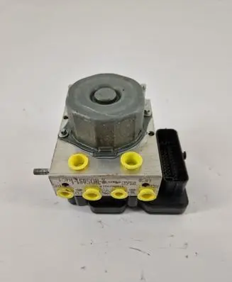 Renault Captur ABS Pump 2B0S0911
