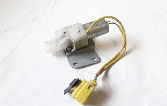 Volkswagen Phaeton Seat belt adjustment motor 560973354Z 404691