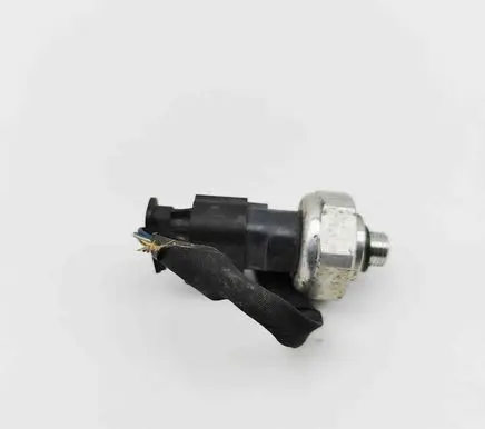 Mercedes-Benz CLA C117 X117 W117 Fuel pressure sensor A2110000283