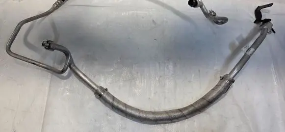 Chevrolet Captiva Air conditioning (A/C) pipe/hose 95191671