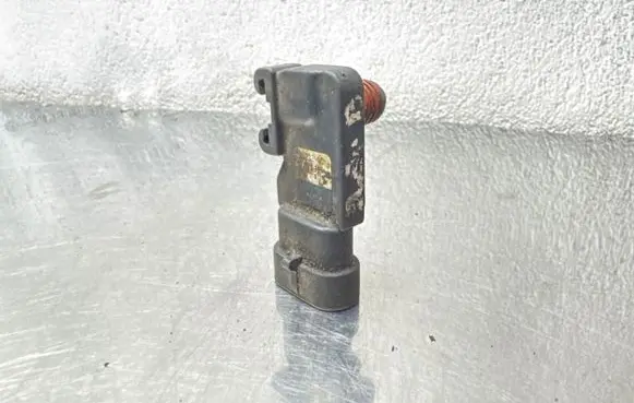 Opel Zafira B Air pressure sensor 16212460