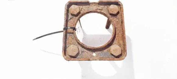 Nissan NV200 Bracket in trunk/boot 