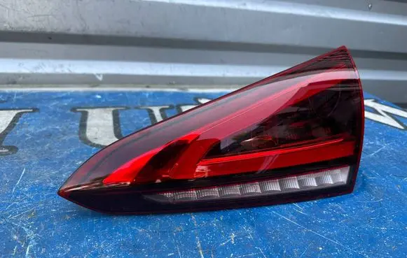 Rear/tail lights