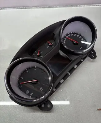 Opel Insignia B Speedometer (instrument cluster) 39187102