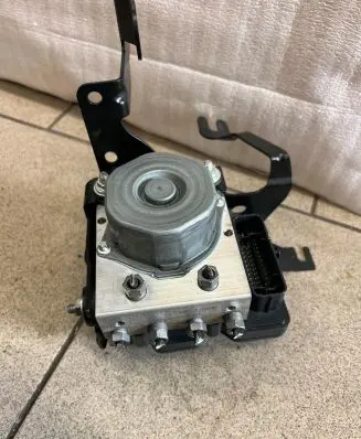 Renault Captur ABS Pump 476607341