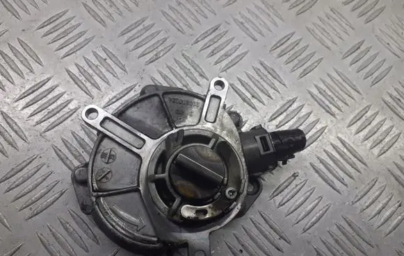 KIA Ceed Vacuum pump 28810-2A101