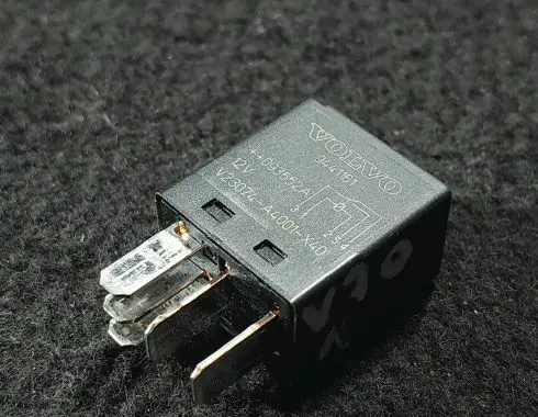 Volvo V70 Other relay 23074A40010 9441161 0093552A