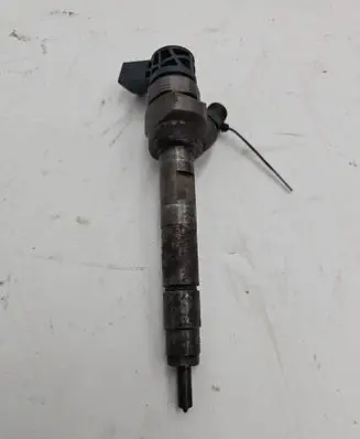 BMW 3 E90 E91 Fuel injector 0445110478