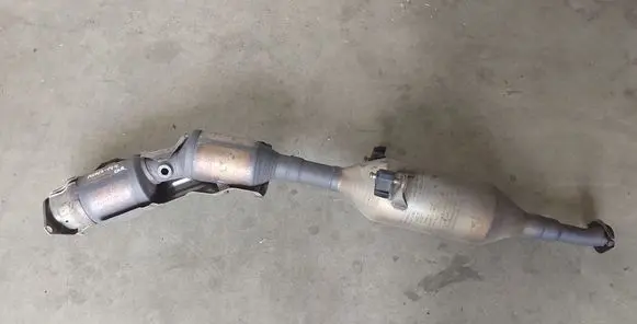 Toyota Auris E180 Catalyst/FAP/DPF particulate filter 