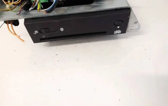 Navigation unit CD/DVD player