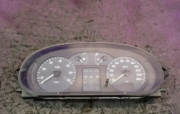 Speedometer (instrument cluster)