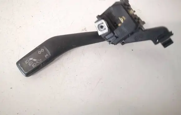 Volkswagen Golf V Indicator stalk 1K0953513E