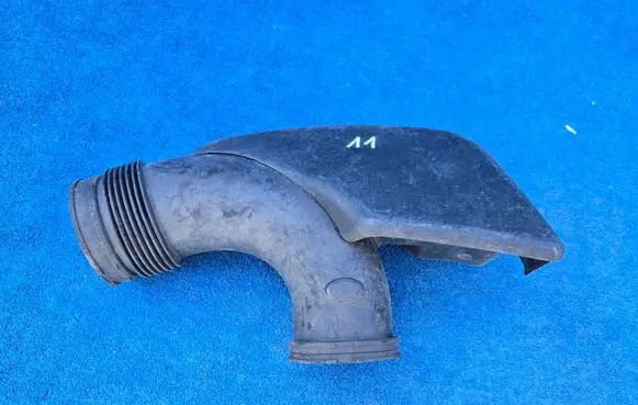 BMW 6 E63 E64 Air intake duct part 7534191 7533931