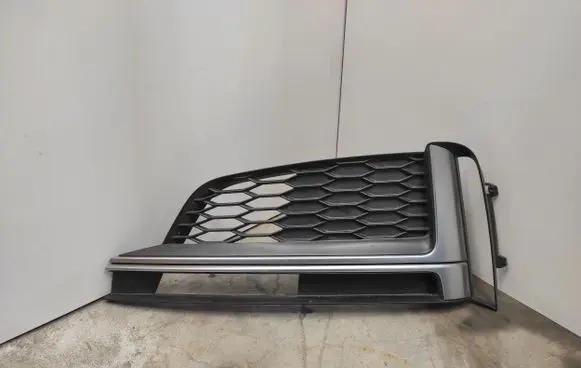 Audi A5 Front grill 8W6807681