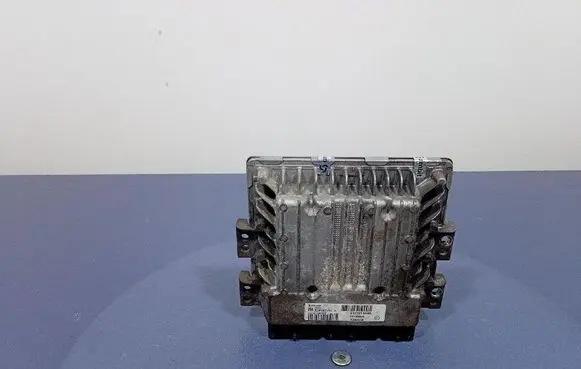 Renault Megane III Engine control unit/module ECU 237101454R