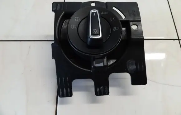 Volkswagen T-Roc Light switch