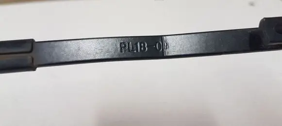 Volkswagen Polo IV 9N3 Rear wiper blade arm PL1809