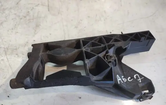 Audi A6 S6 C7 4G Headlight/headlamp mounting bracket 4G0805607