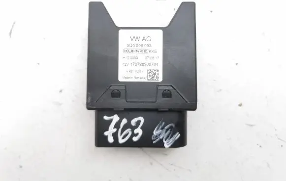 Audi Q2 - Fuel injection pump control unit/module 5Q0906093