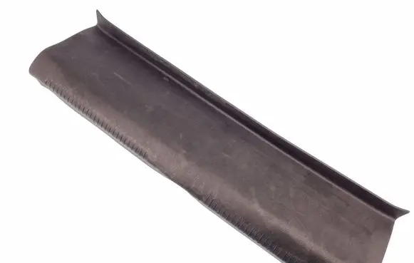 Trunk/boot lower side trim panel