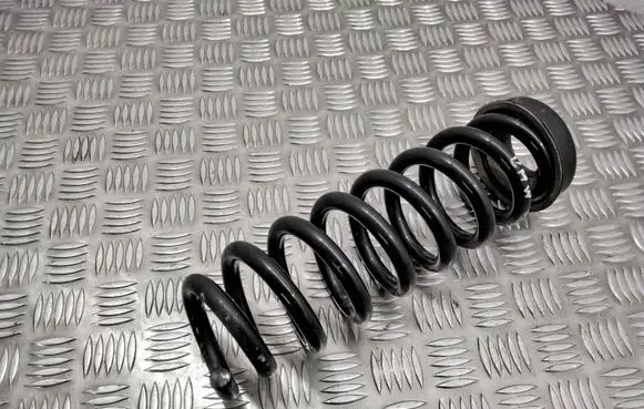 BMW 3 E90 E91 Rear coil spring 6764419