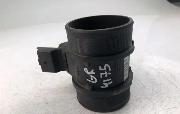Citroen Xsara Picasso Mass air flow meter 9628336380