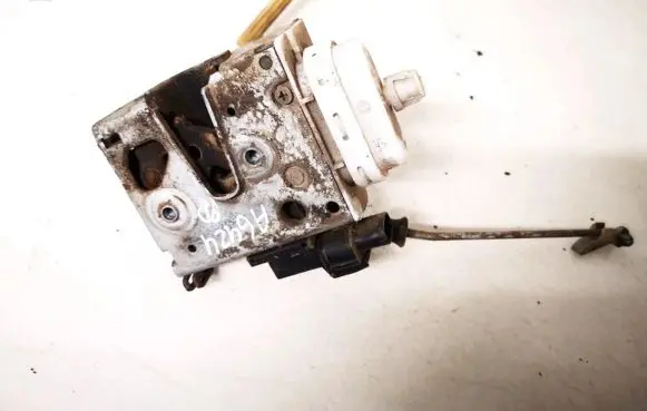 Audi A4 S4 B5 8D Front door lock