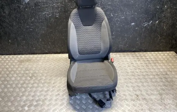 Opel Astra K Front double seat 