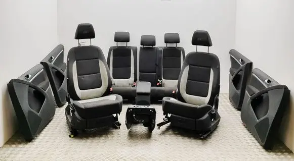 Volkswagen Tiguan Interior set 5N0881106AB 5N0881105AB